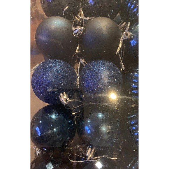 Box of 30‎ Blue Christmas Ornaments - Picture 3 of 4